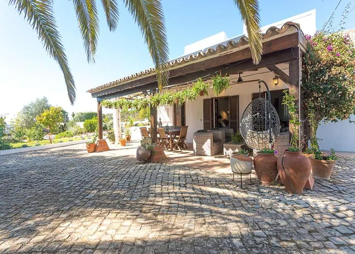 Quinta Da Alfazema: Portuguese With Pool And Tennis Court * Tavira