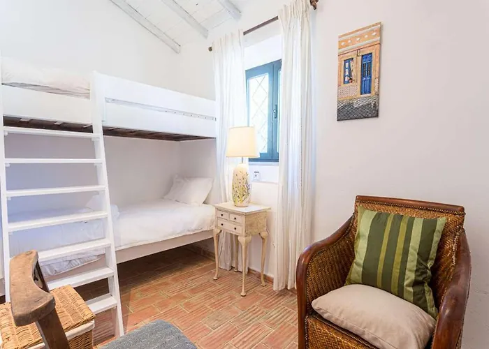 Quinta Da Alfazema: Portuguese With Pool And Tennis Court Villa *
