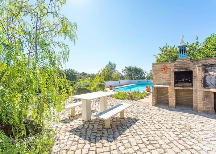 Quinta Da Alfazema: Portuguese With Pool And Tennis Court Tavira
